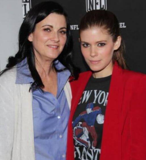 Chelsea Leonard Mother in law and sister in law Kate Mara.
